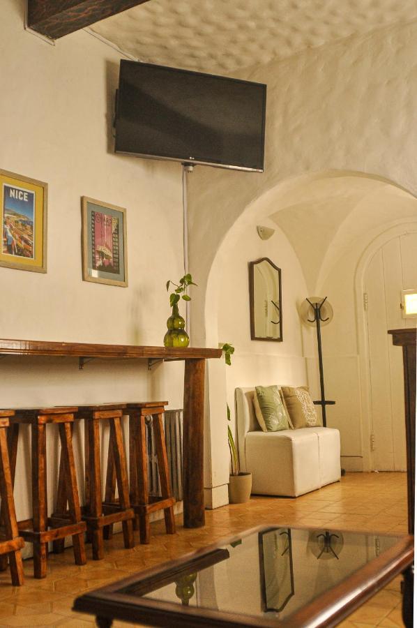 Hilda House Hostal *